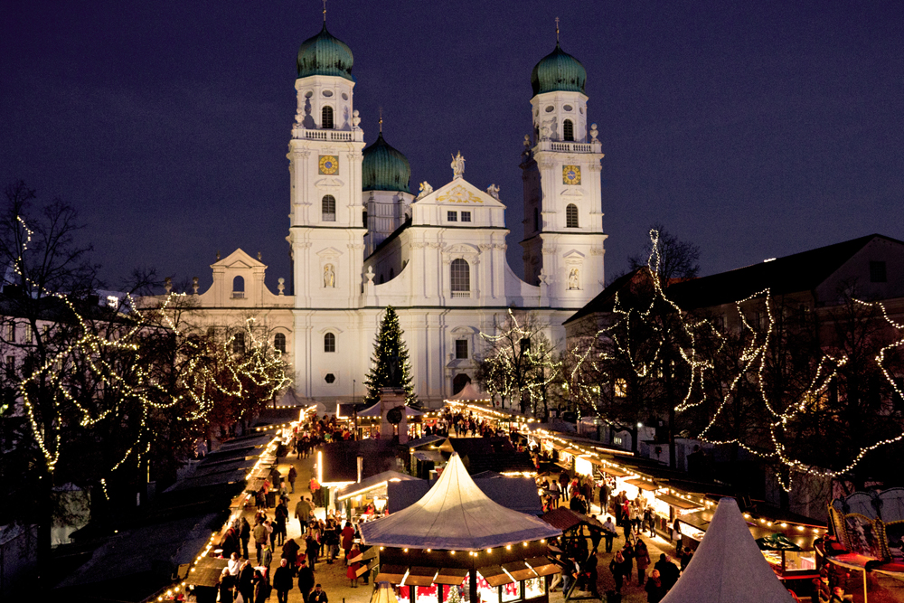 Christmas Market at the Cathedral in Passau Passau Tourism